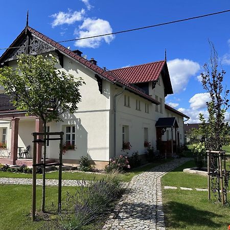 Dworek Wojanow Buitenkant foto