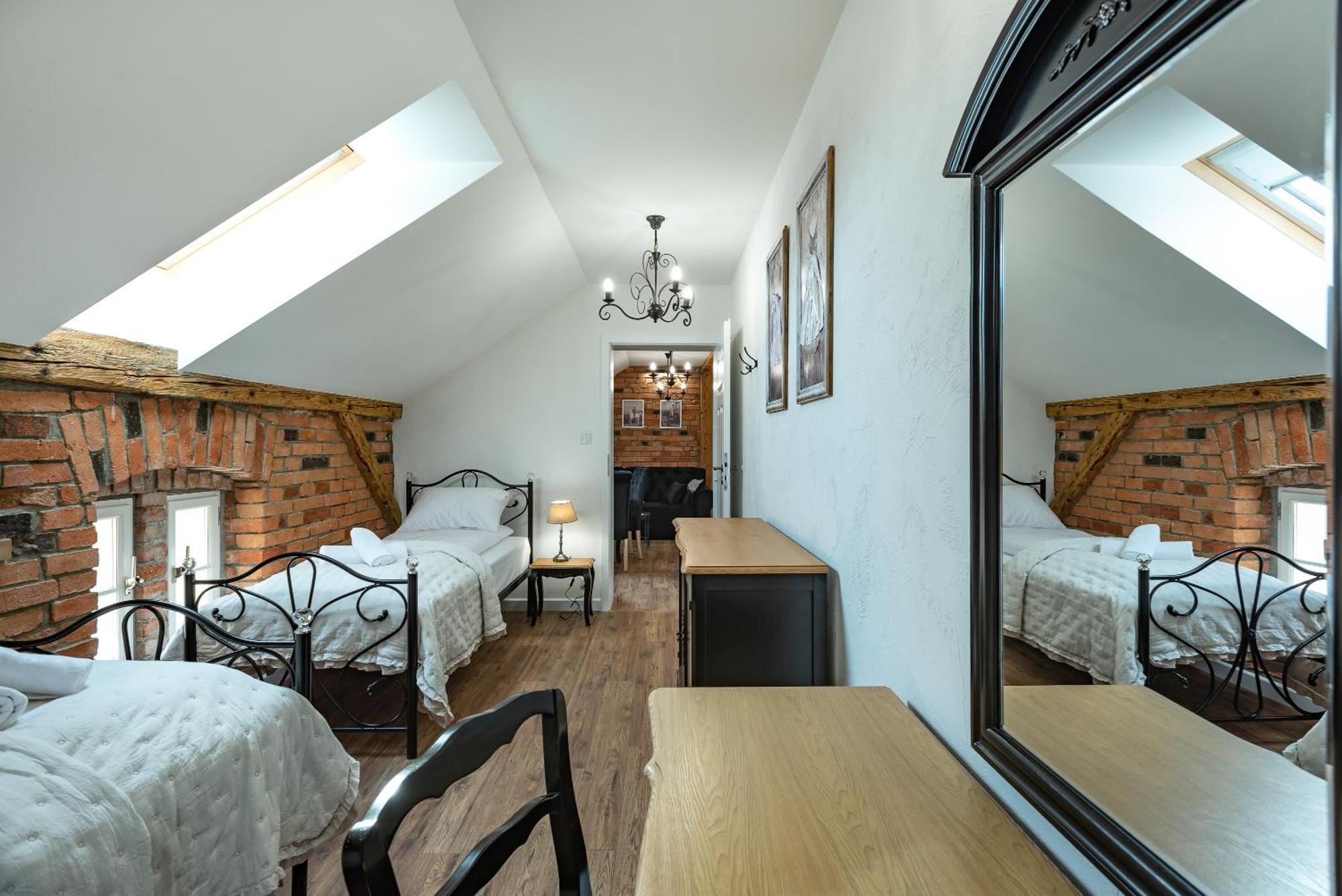 Dworek Wojanow Kamer foto